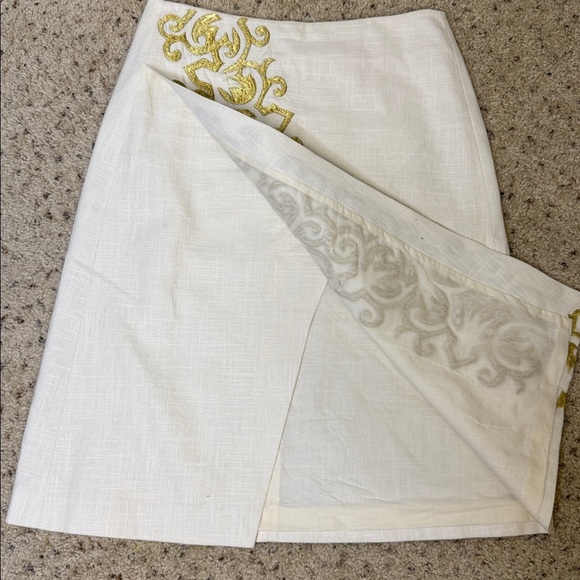 Tory Burch White Skirt with Gold Embroidery - Picture 3 of 8